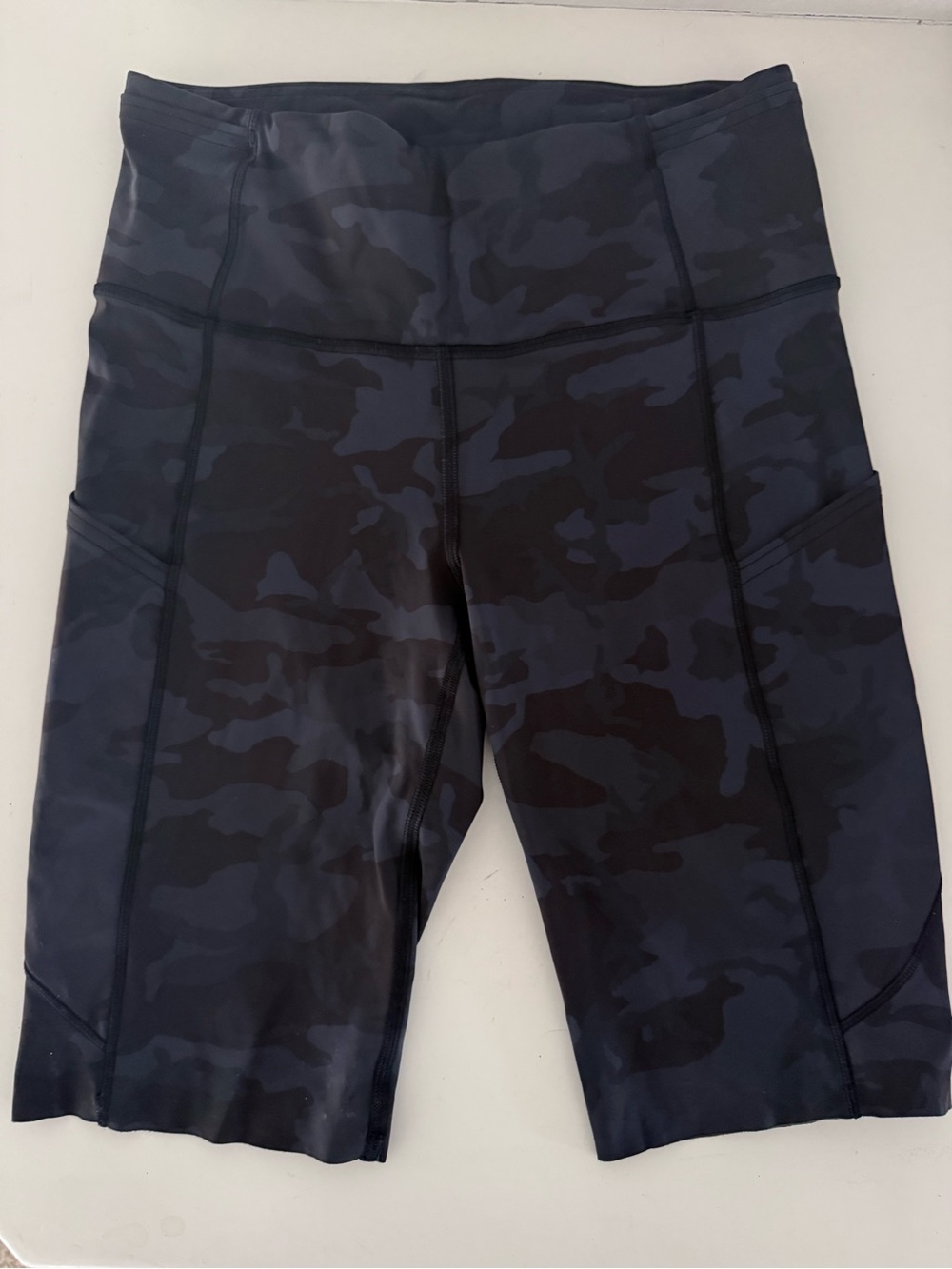 Lululemon Fast and Free High Rise Shorts - Black/Gray camo